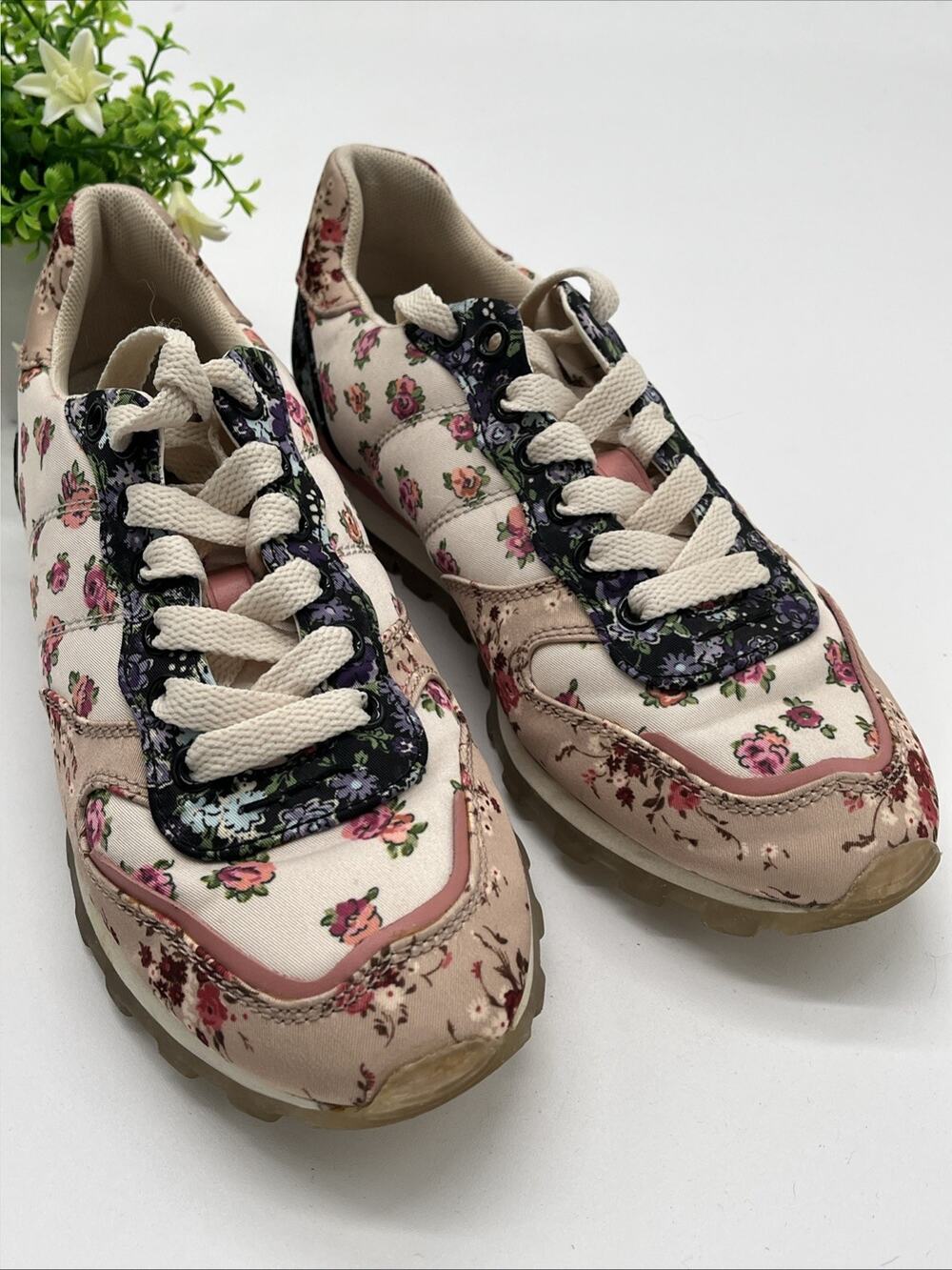 Coach G3613 Floral Print Sneakers Multicolor Women’s Size 6B